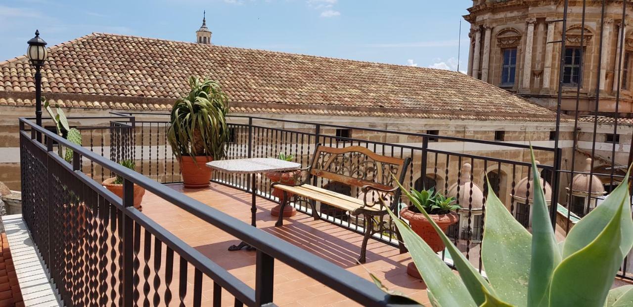 Palazzo Viola Suite Panoramica パレルモ エクステリア 写真